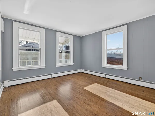 $259,900 | 12 Clover Court, New London, CT 06320