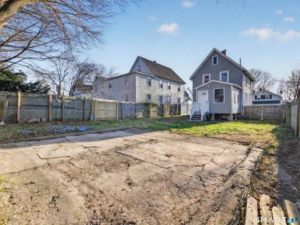 $259,900 | 12 Clover Court, New London, CT 06320