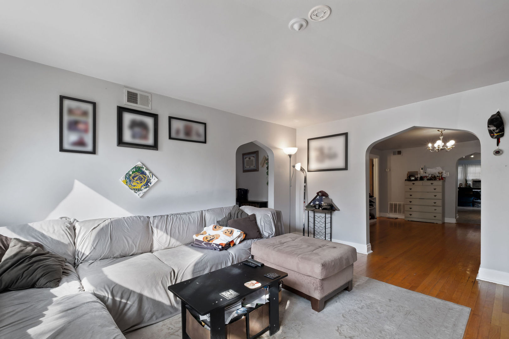 1934 West Race Avenue Chicago, IL 60622 - Photo 12 of 35 a living room with furniture and wooden floor