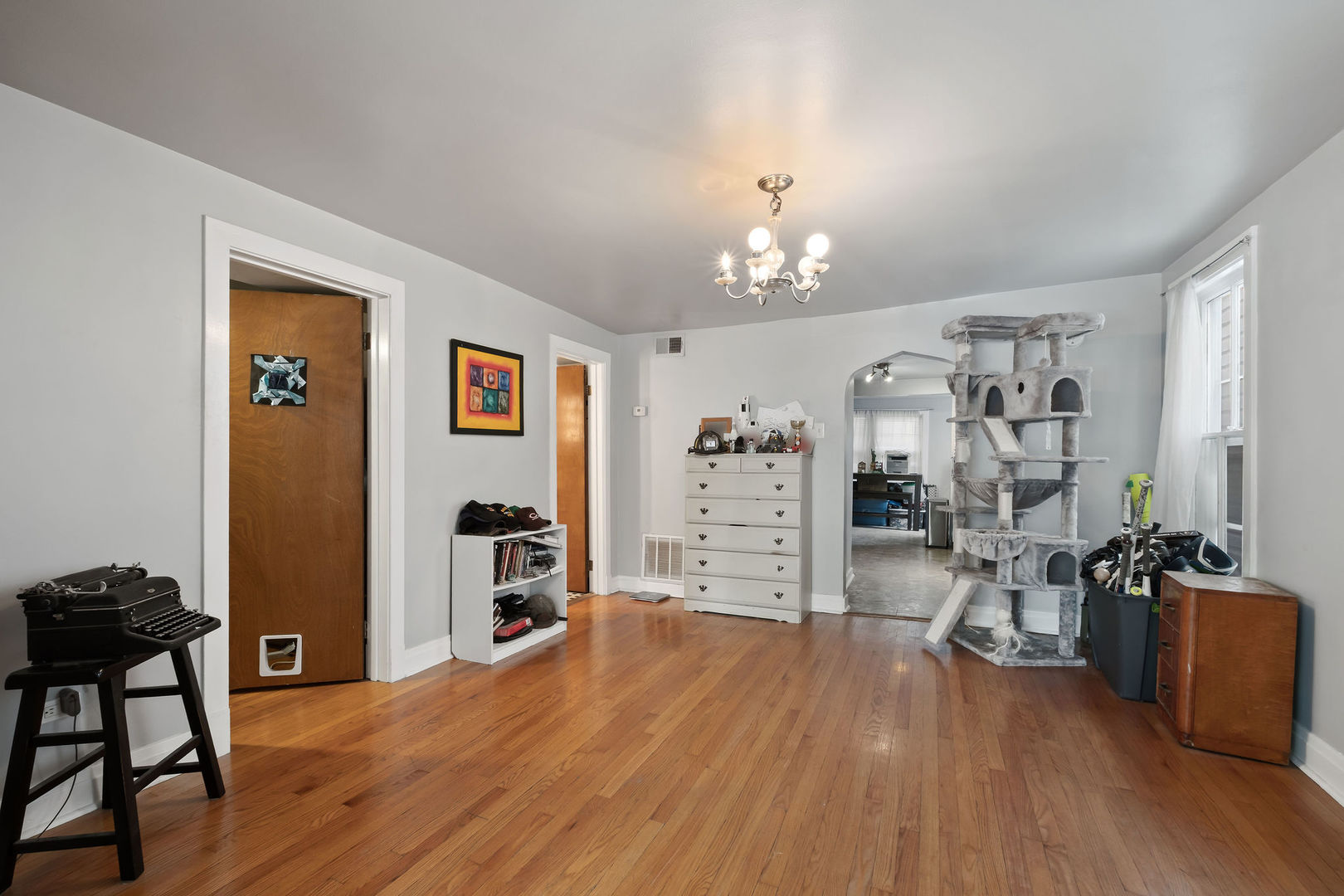 1934 West Race Avenue Chicago, IL 60622 - Photo 13 of 35 a view of a room with workspace and wooden floor