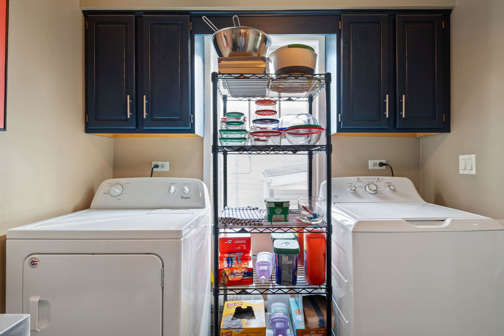 1934 West Race Avenue Chicago, IL 60622 - Photo 30 of 35 a utility room with dryer and washer