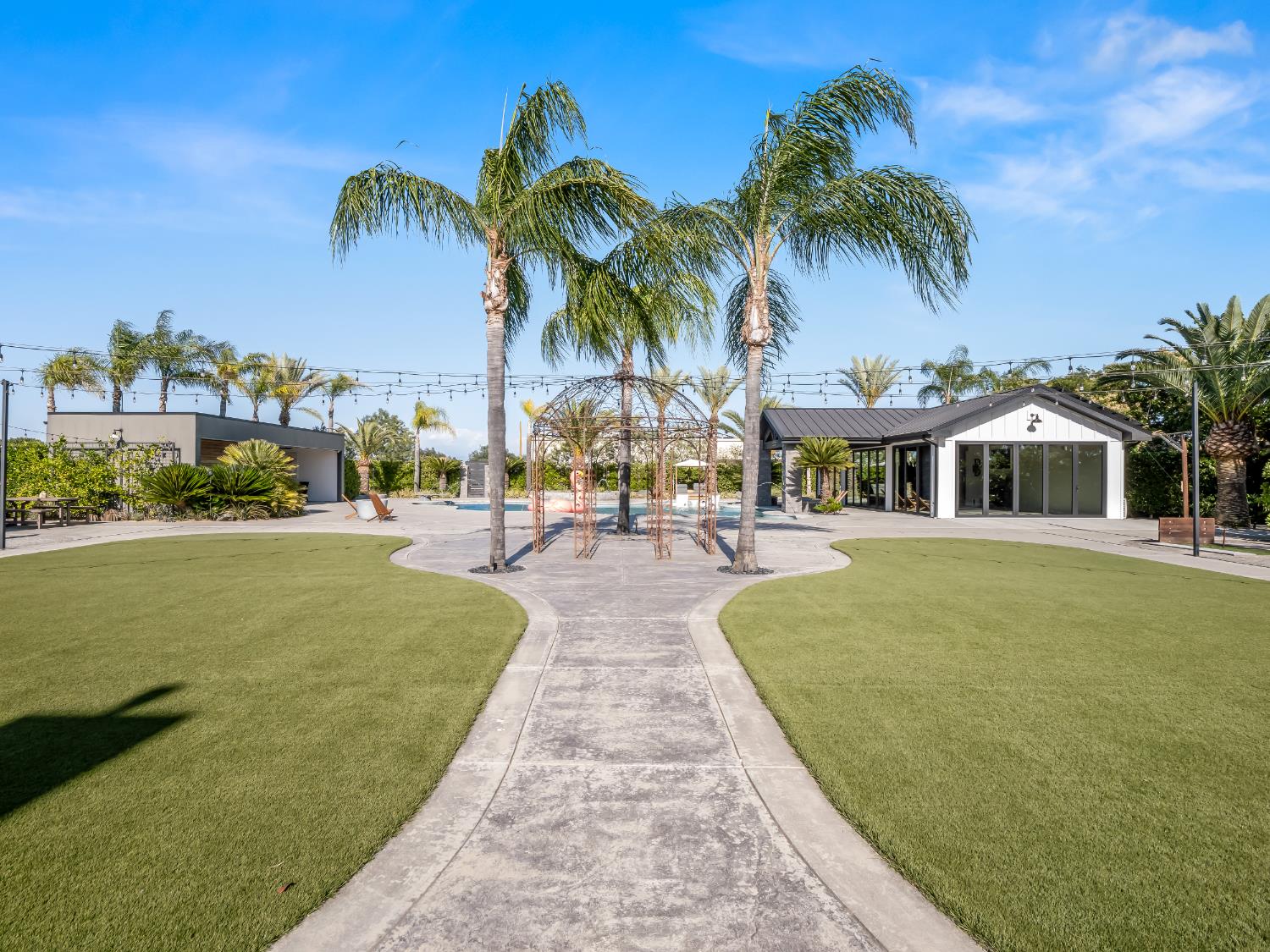 17113 Mark Road Madera, CA 93636 - Photo 53 of 99