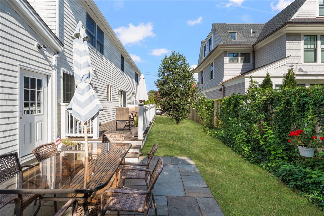 73 Merton Road Newport, RI 02840 - Photo 30 of 41