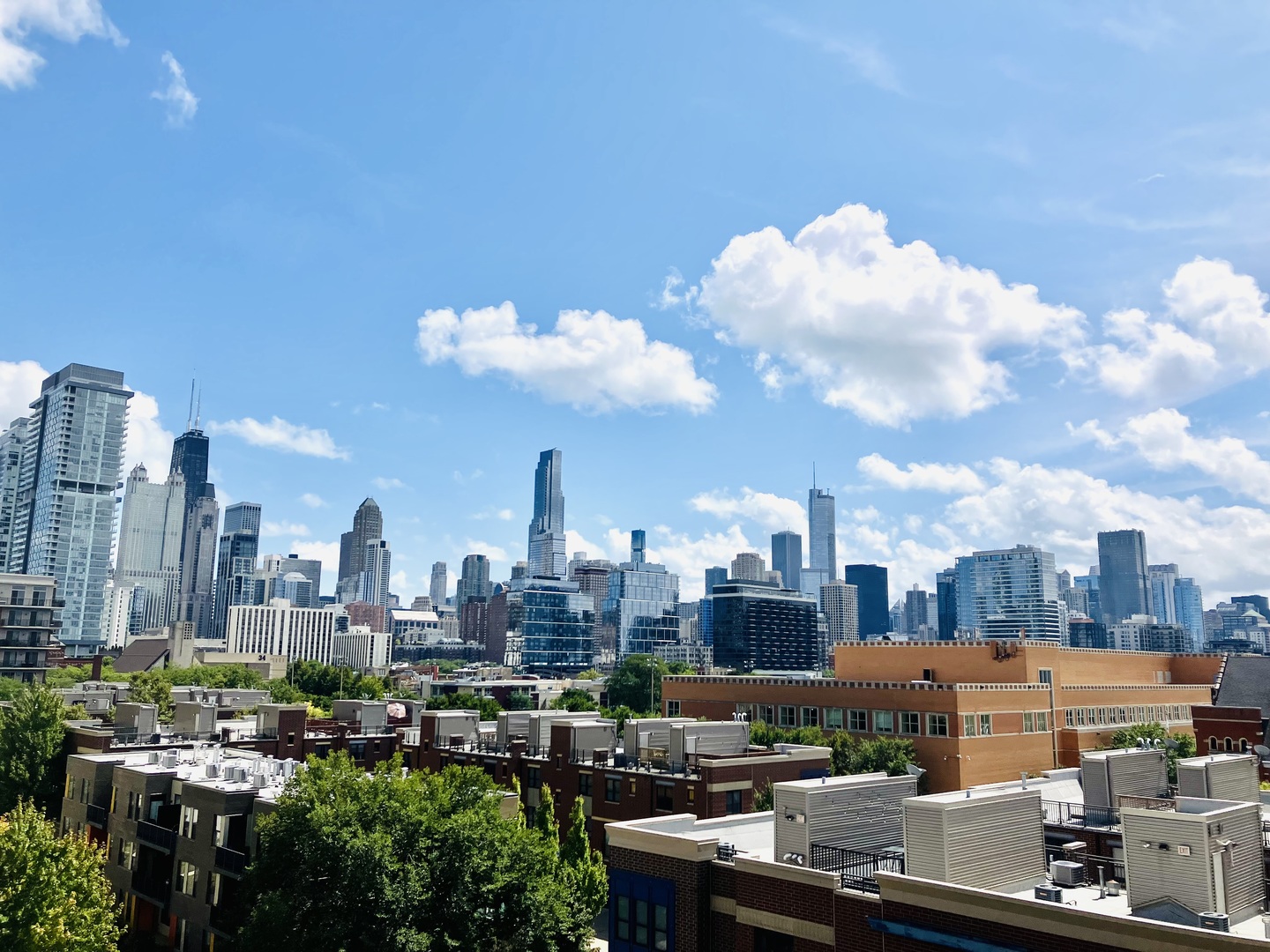 511 West Division Street, Unit 609 Chicago, IL 60610 - Photo 21 of 21 a view of a city