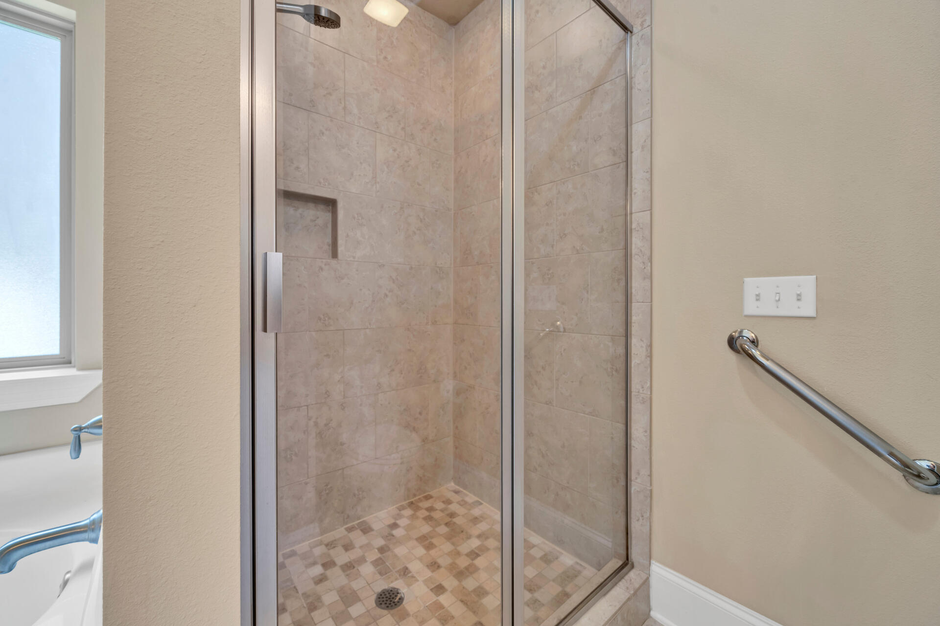 19 Big Oak Lane Point Washington, FL 32459 - Photo 22 of 54 Owners' Shower