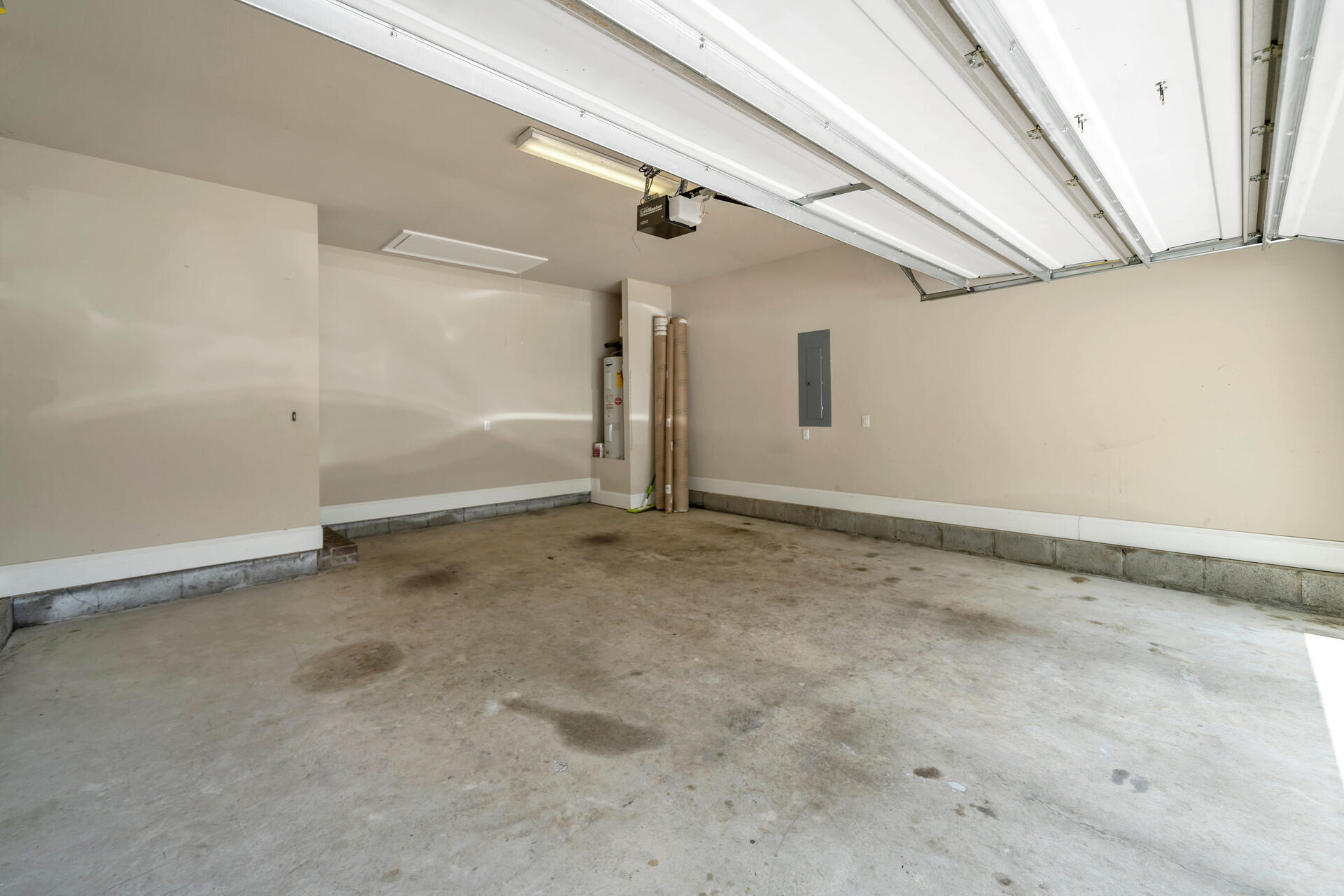 19 Big Oak Lane Point Washington, FL 32459 - Photo 41 of 54 2-car Garage