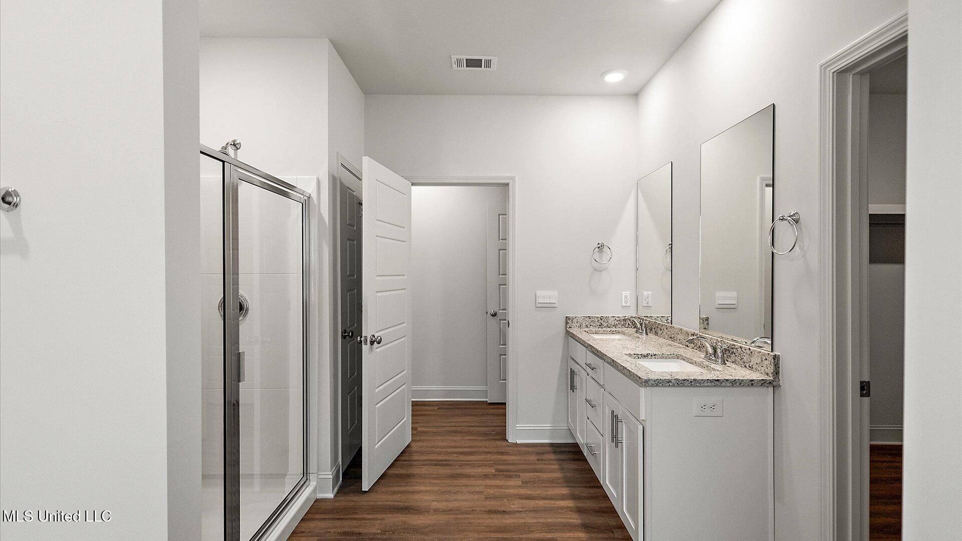 728 Honeysuckle Loop Canton, MS 39046 - Photo 24 of 35 25-3HTP5840