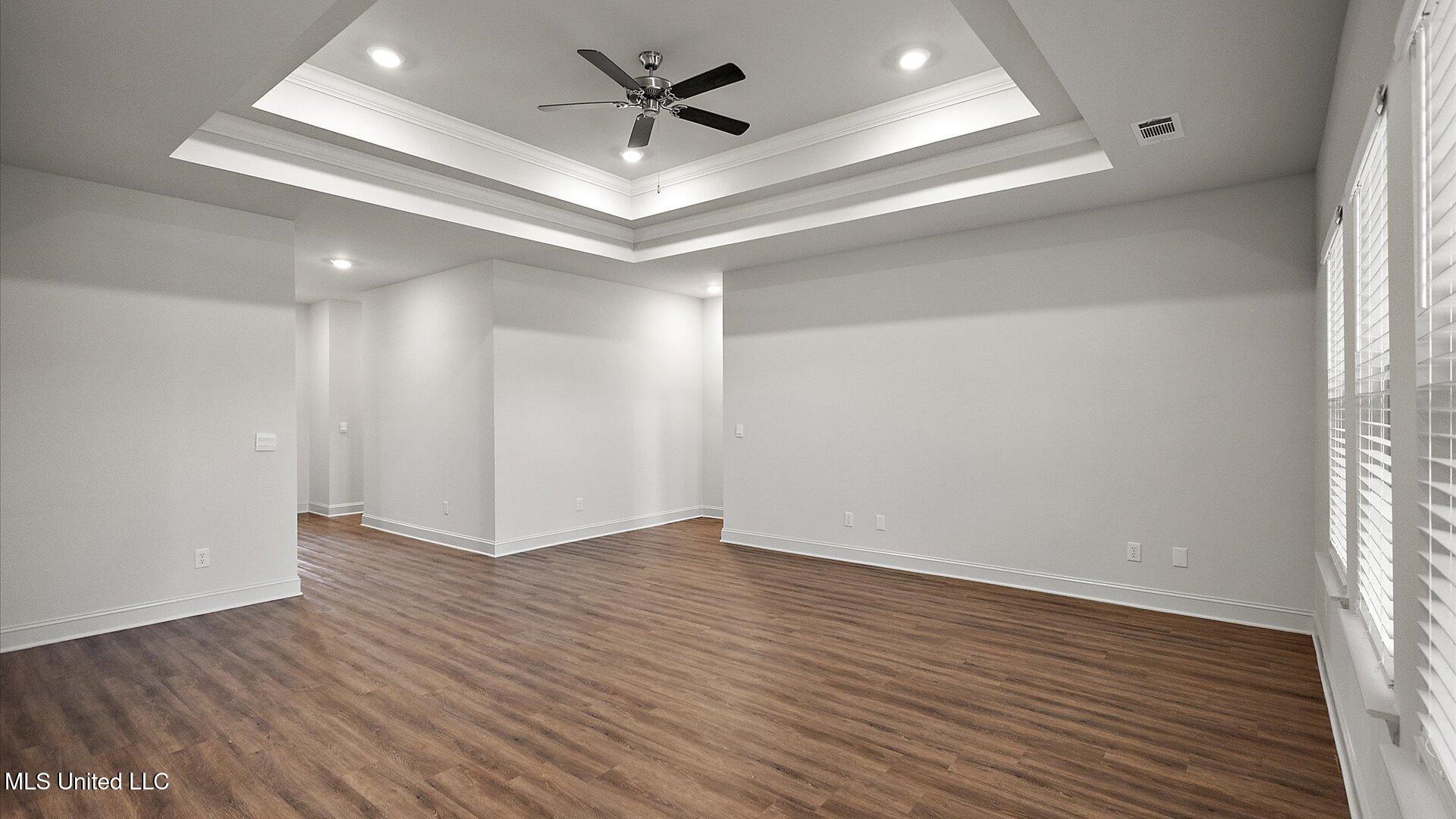 728 Honeysuckle Loop Canton, MS 39046 - Photo 7 of 35 08-3HTP5786