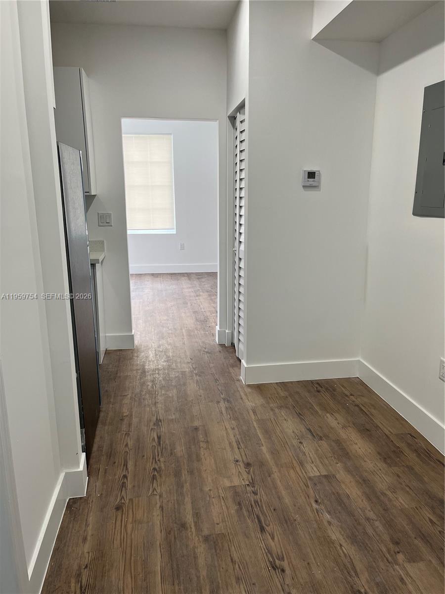 321 Southwest 9th Avenue, Unit 3 Miami, FL 33130 - Photo 7 of 8