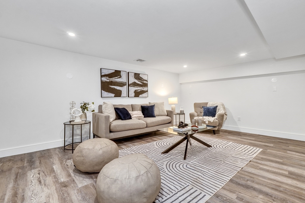 40 Lake Drive Needham, MA 02492 - Photo 26 of 34