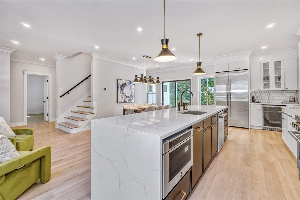 40 Lake Drive Needham, MA 02492 - Photo 4 of 34