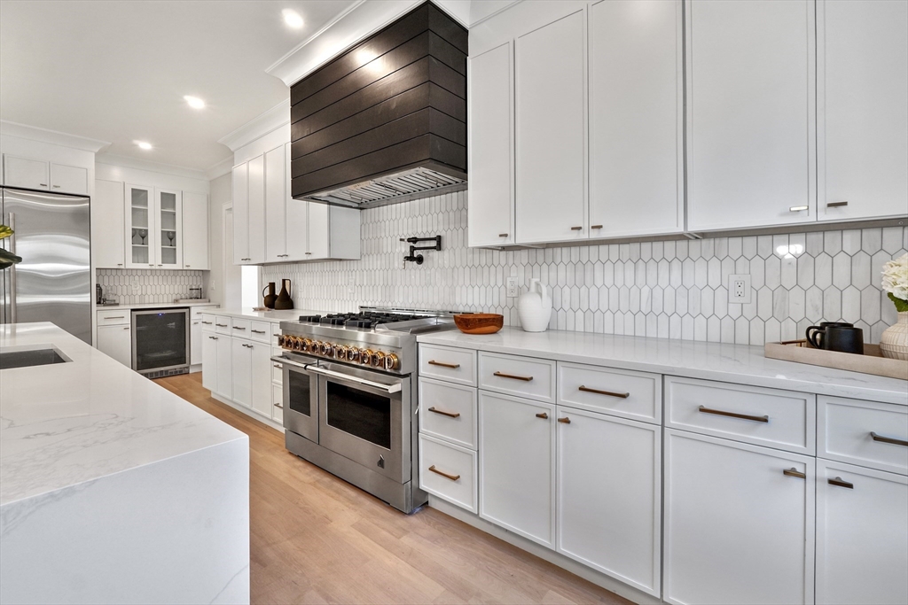 40 Lake Drive Needham, MA 02492 - Photo 7 of 34