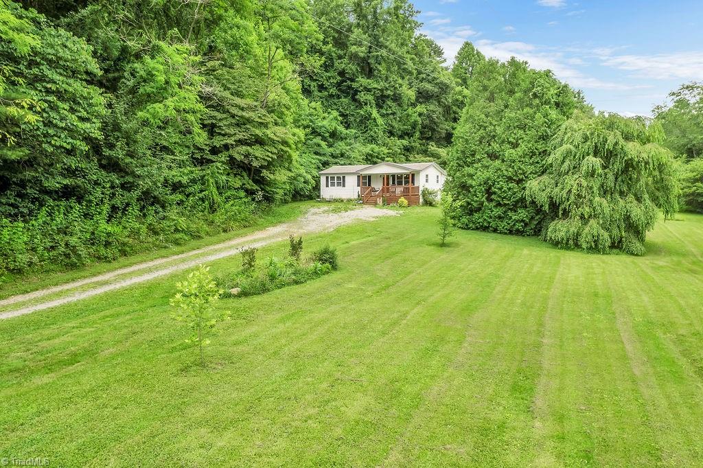 5148 Haystack Road Mount Airy, NC 27030 - Photo 5 of 48 Gallery Image 5