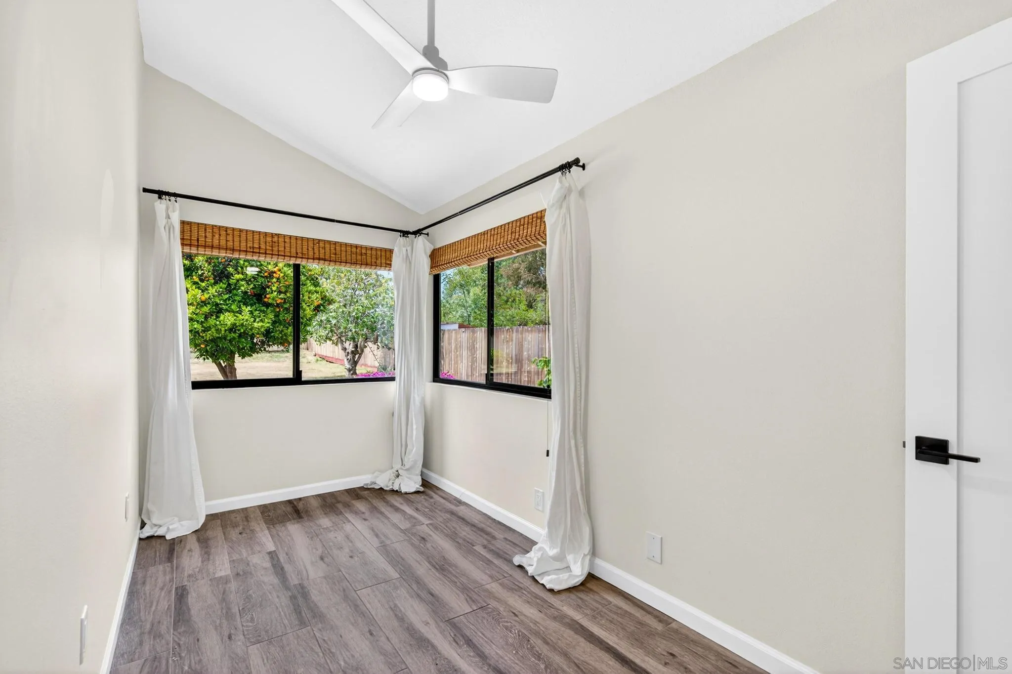 5837 Jeffries Ranch Road Oceanside, CA 92057 - Photo 24 of 26 Office