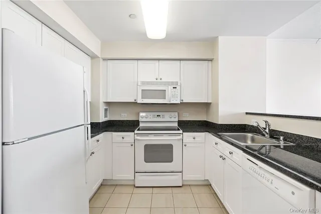 $2,650 | 300 Mamaroneck Avenue, Unit 514, White Plains, NY 10605