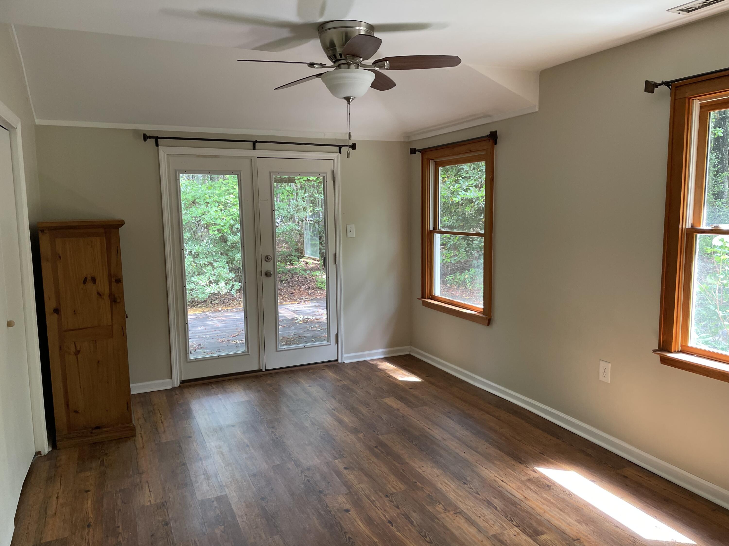 10092 Hercules Road McClellanville, SC 29458 - Photo 6 of 13 IMG_1847