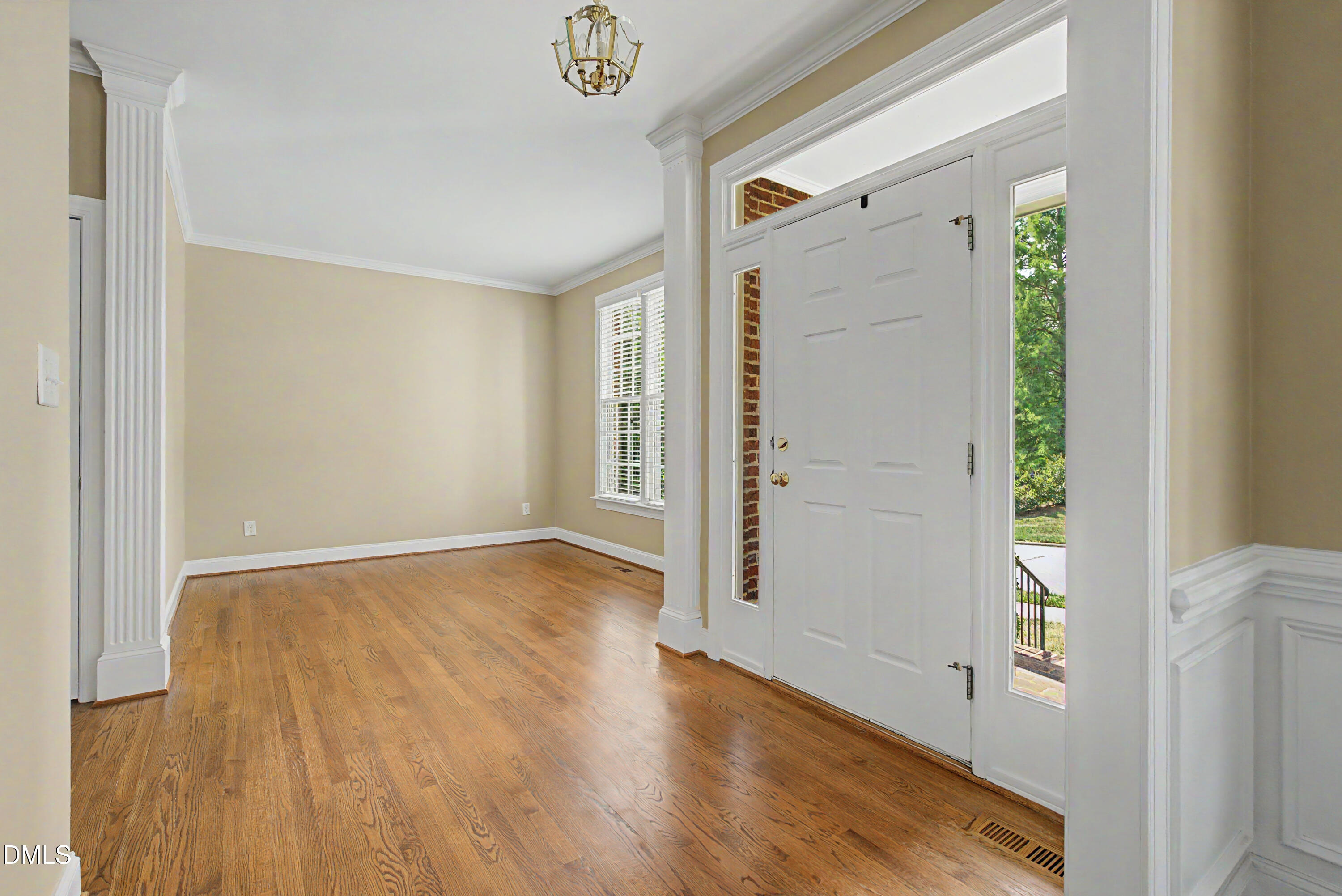 4004 Heathgate Lane Raleigh, NC 27613 - Photo 6 of 53 DSC06080
