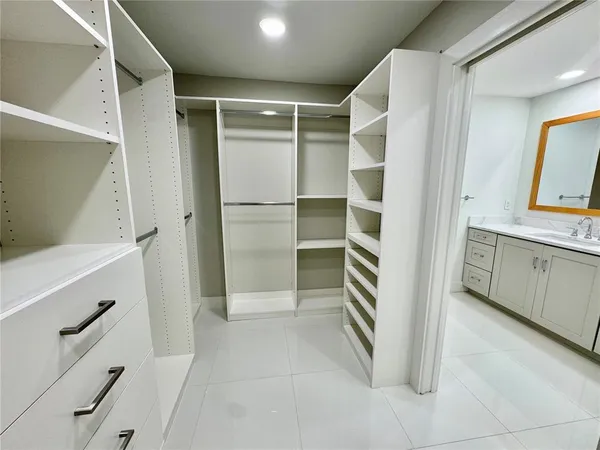 $5,245 | 3705 Torrey Pines Boulevard, Sarasota, FL 34238