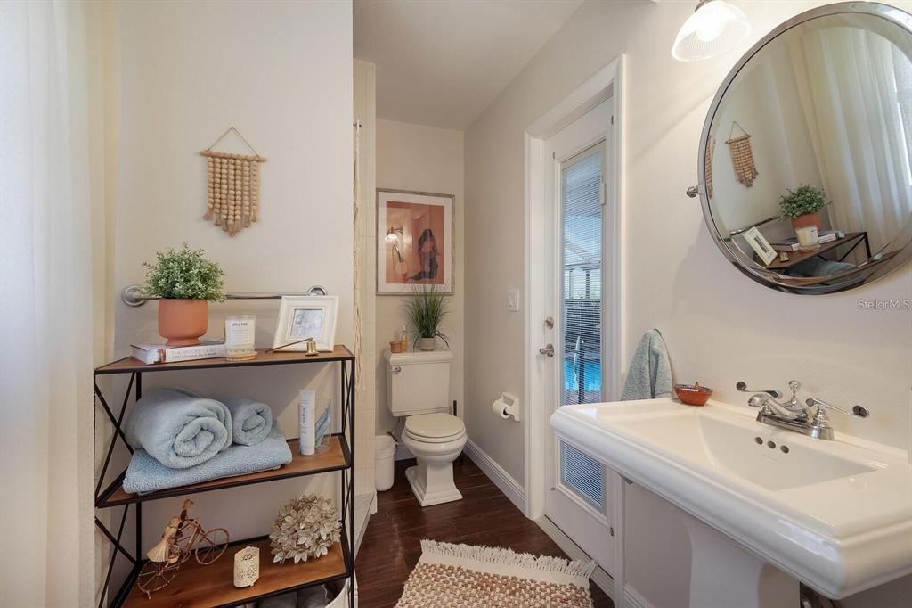 3705 Torrey Pines Boulevard Sarasota, FL 34238 - Photo 24 of 30 a bathroom with a sink and a mirror