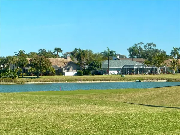 $5,250 | 3705 Torrey Pines Boulevard, Sarasota, FL 34238