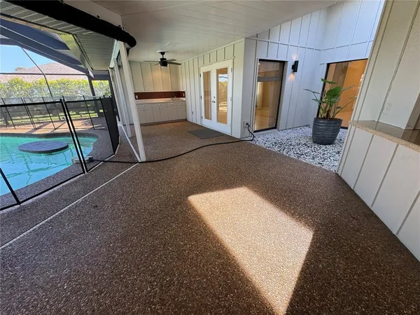 $4,900 | 3705 Torrey Pines Boulevard, Sarasota, FL 34238