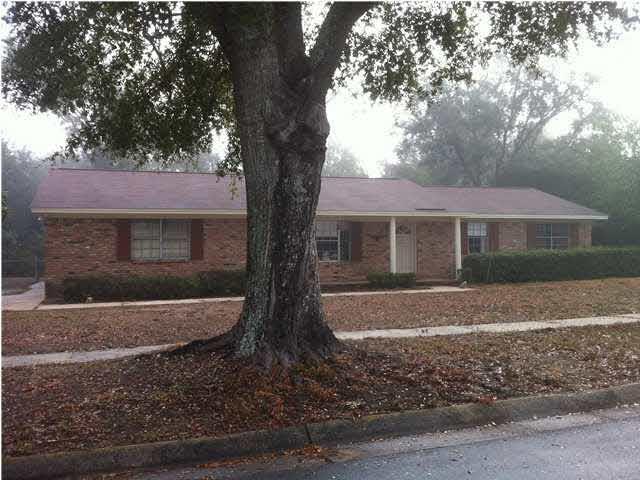 8380 Banberry Road Pensacola, FL 32514 - Photo 2 of 24 Gallery Image 2