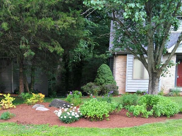 1521 Timber Ridge Court Columbus, IN 47201 - Photo 2 of 24 Gallery Image 2
