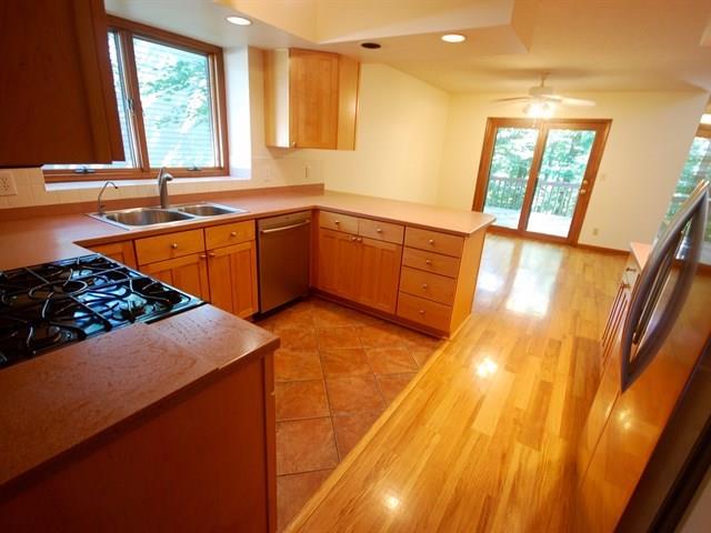 1521 Timber Ridge Court Columbus, IN 47201 - Photo 5 of 24 Gallery Image 5