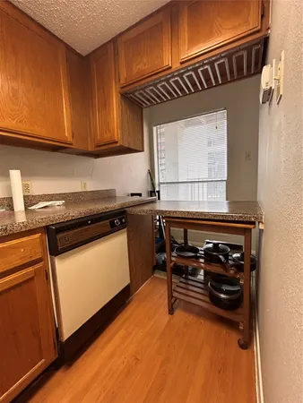 $1,200 | 3115 Helms Street, Unit 109, Austin, TX 78705