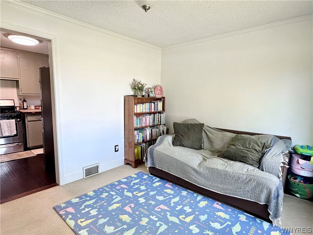 2255 Berg Road West Seneca, NY 14224 - Photo 24 of 41 Family room