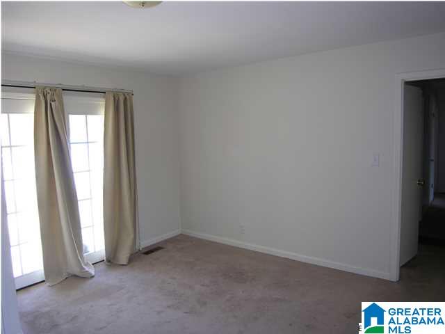 548 Edgeknoll Drive Birmingham, AL 35209 - Photo 8 of 17
