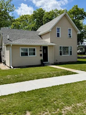 $129,900 | 600 Avenue A, Rock Falls, IL 61071