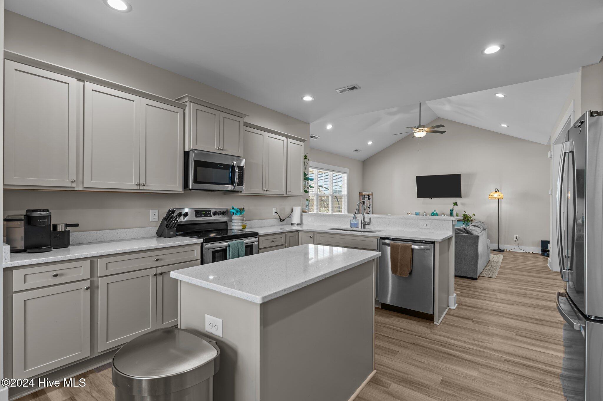 345 Darel Street Rocky Point, NC 28457 - Photo 12 of 48 32-web-or-mls-BTS04419