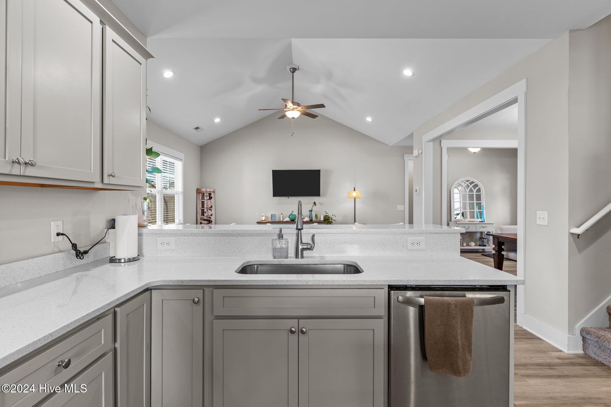 345 Darel Street Rocky Point, NC 28457 - Photo 15 of 48 36-web-or-mls-BTS04431