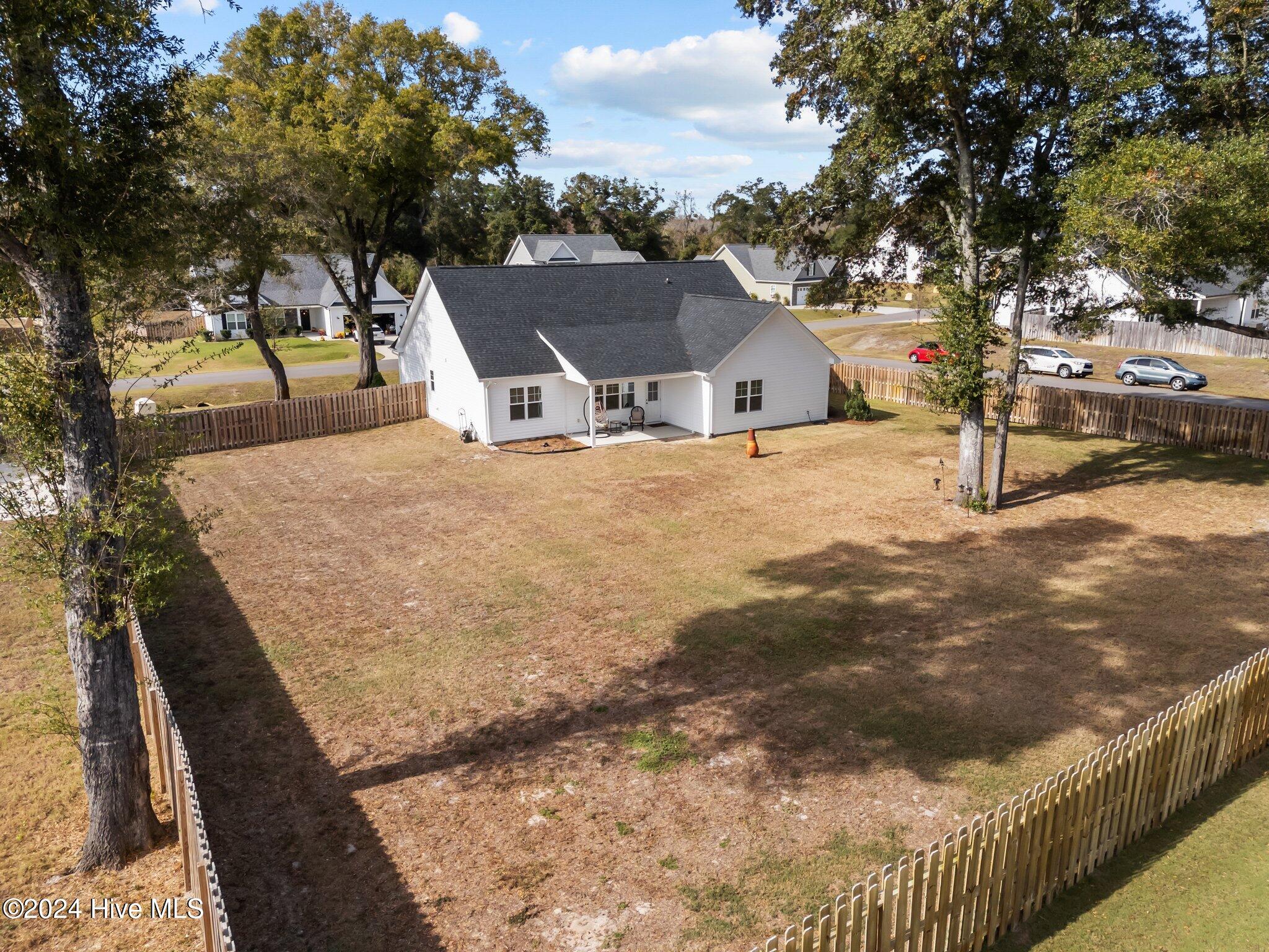 345 Darel Street Rocky Point, NC 28457 - Photo 40 of 48 60-web-or-mls-DJI_20241104125358_0089_D