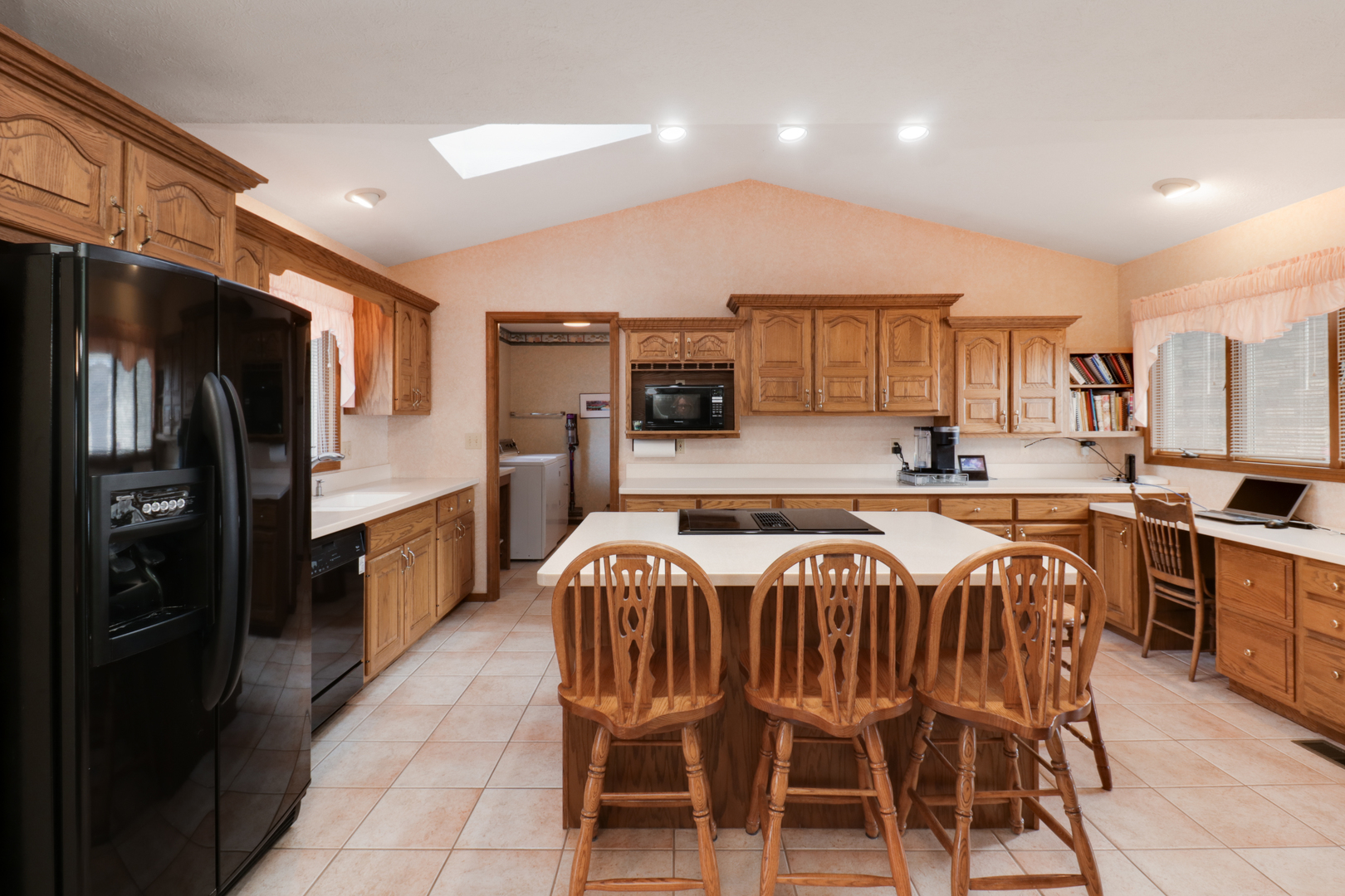2502 Park Ridge Road Bloomington, IL 61704 - Photo 14 of 48 Gallery Image 14