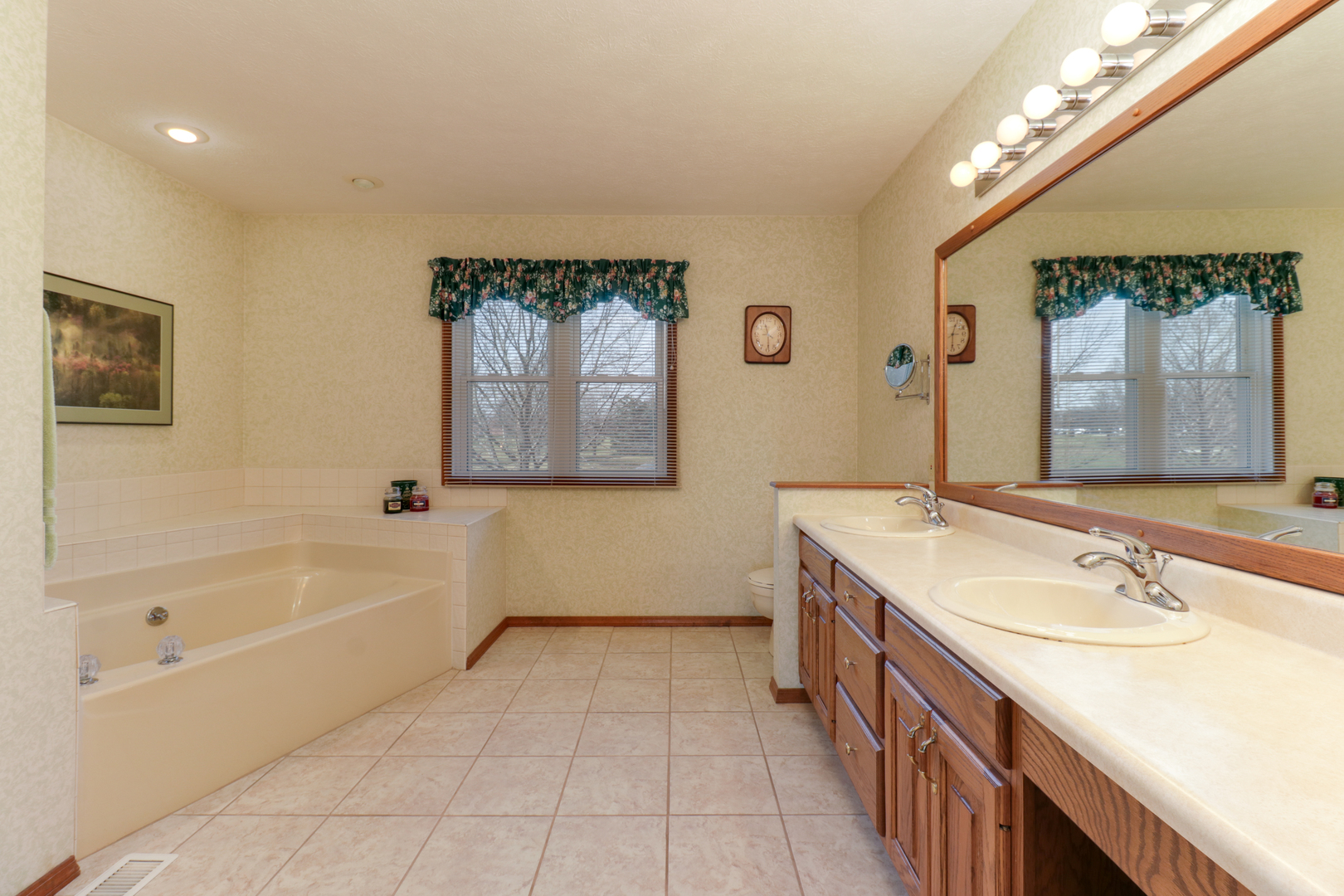 2502 Park Ridge Road Bloomington, IL 61704 - Photo 24 of 48 Gallery Image 24