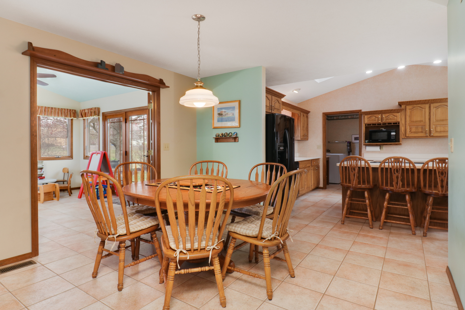 2502 Park Ridge Road Bloomington, IL 61704 - Photo 10 of 48 Gallery Image 10