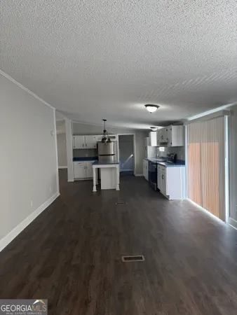 $117,000 | 405 Windsor Parkway, Unit 405W, Hampton, GA 30228