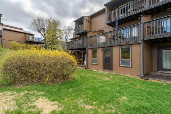 $284,900 | 548 Fleetwood Drive, Unit D, Kingsport, TN 37660