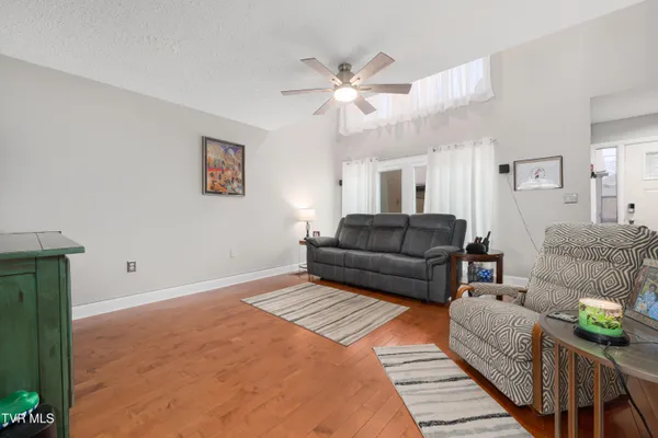 $284,900 | 548 Fleetwood Drive, Unit D, Kingsport, TN 37660