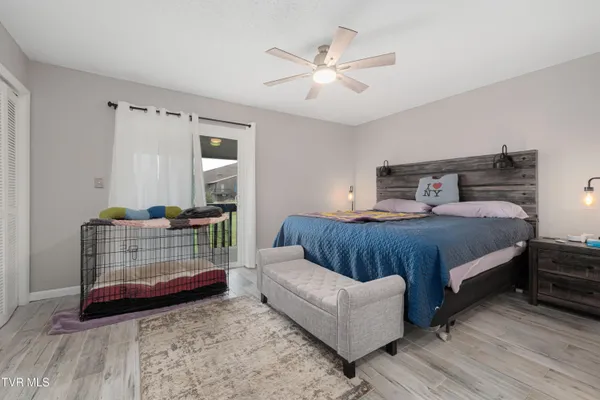 $284,900 | 548 Fleetwood Drive, Unit D, Kingsport, TN 37660