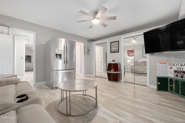 $284,900 | 548 Fleetwood Drive, Unit D, Kingsport, TN 37660