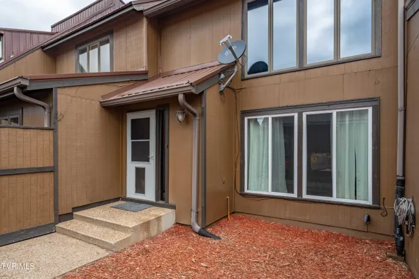 $284,900 | 548 Fleetwood Drive, Unit D, Kingsport, TN 37660