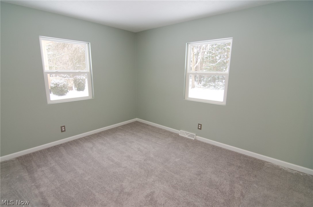 231 South Hametown Road Akron, OH 44321 - Photo 22 of 35