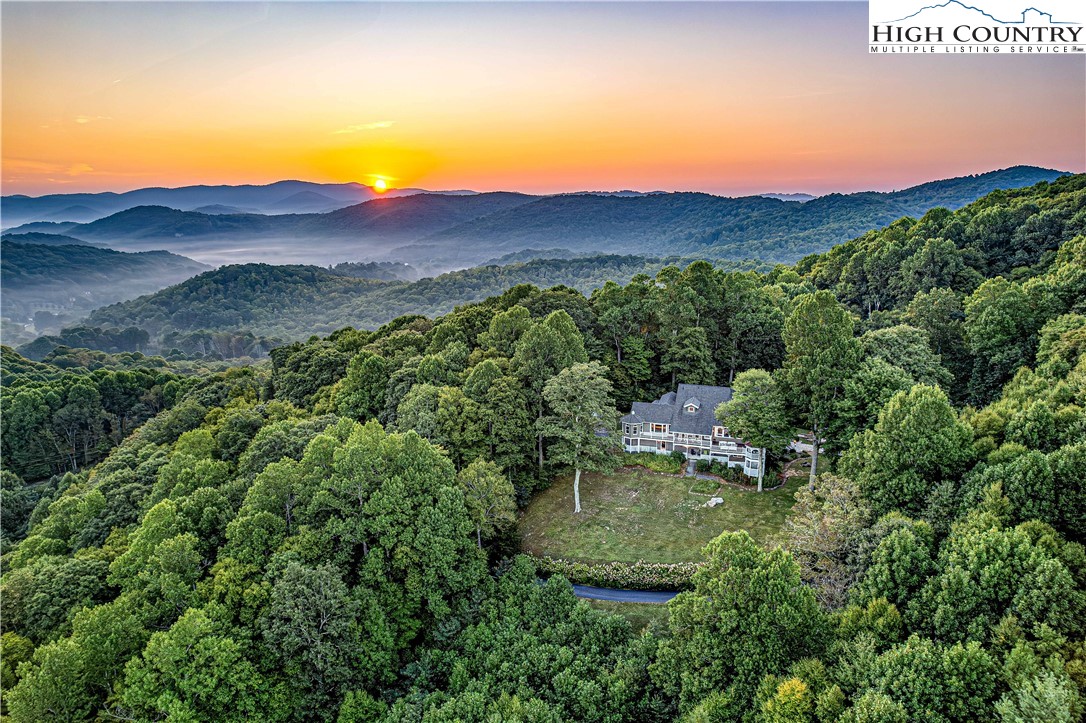 774 Aldridge Road Banner Elk, NC 28604 - Photo 3 of 50