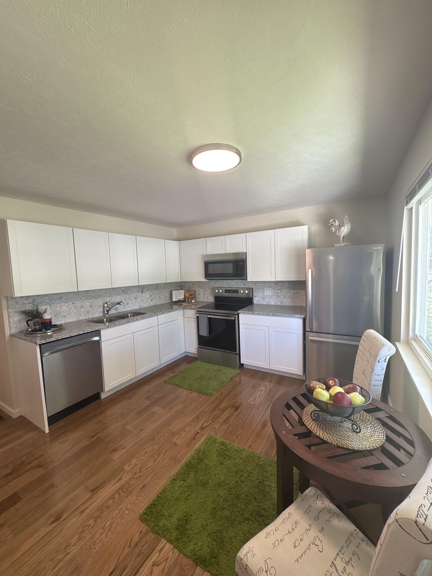 1645 Liscomb Road Columbus, OH 43207 - Photo 10 of 29