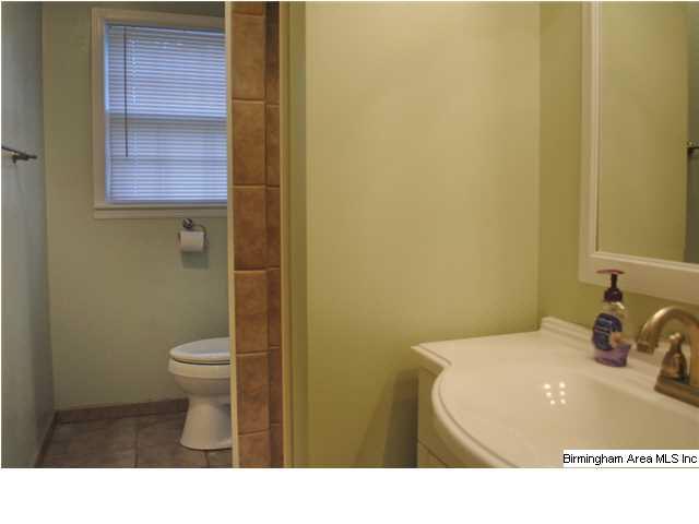3337 Chartwell Road Hoover, AL 35226 - Photo 21 of 32