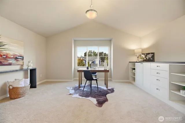 a view of a livingroom with furniture