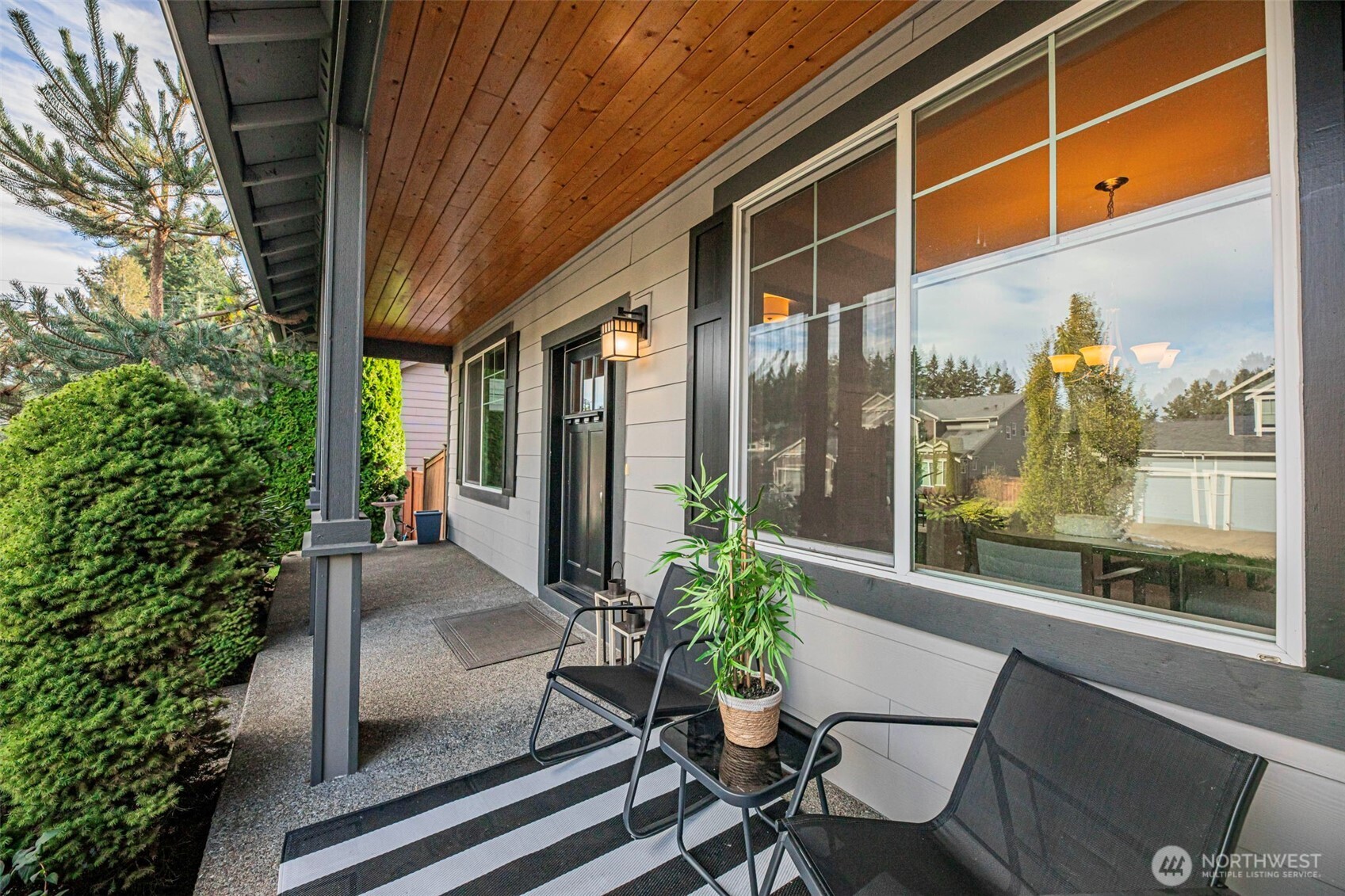 816 218th Street Southeast Bothell, WA 98021 - Photo 4 of 34 a view of a house with a porch